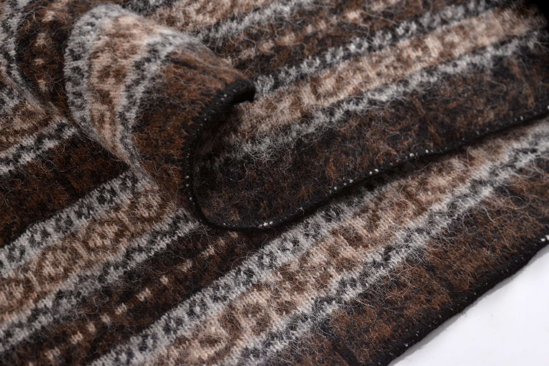 Lækur - Stream, brown - Image 3